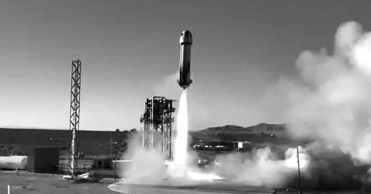 A BLUE Shepard New Shepard launch on the NS-20 mission takes six passengers into space from West Texas on Thursday, March 31, 2022. (Blue Origin/TNS)