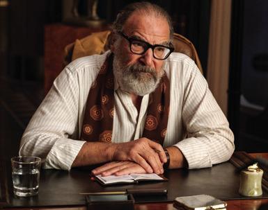 MANDY PATINKIN plays Rufus Cotesworth, “the world’s greatest detective,” in the swanky whodunit “Death and Other Details.” (James Dittiger/