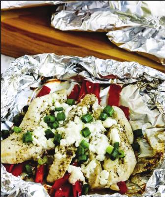 Low-Carb Greek Chicken Foil Packets