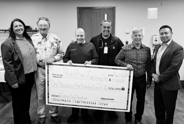 AllianceHealth Ponca City commemorates Doctors’ Day with donation to Peachtree Landing, Inc.