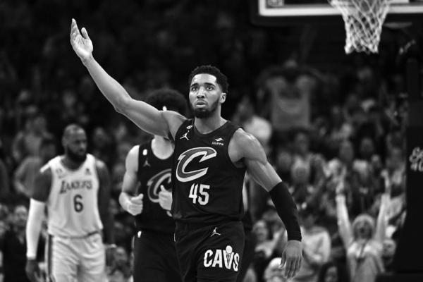 Donovan Mitchell (45) of the Cleveland Cavaliers celebrates during the fourth quarter against the Los Angeles Lakers at Rocket Mortgage Fieldhouse on December 06, 2022, in Cleveland, Ohio. The Cavaliers defeated the Lakers 115-100. (Jason Miller/Getty Images/TNS)