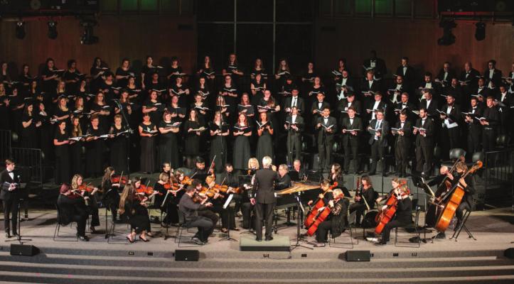 OBU’s 83rd annual Hanging of the Green featured a performance of Handel’s “Messiah” Dec. 4. The event also recognized 20 outstanding seniors. OBU photos by Clinton Sinclair