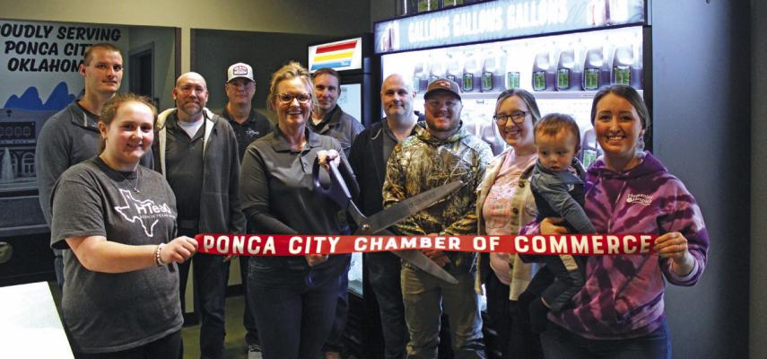 THE PONCA City Chamber of Commerce held a ribbon cutting ceremony for HTeaO, located at 1102 E. Prospect Ave., on Friday, Dec. 15. (Photos by Calley Lamar)