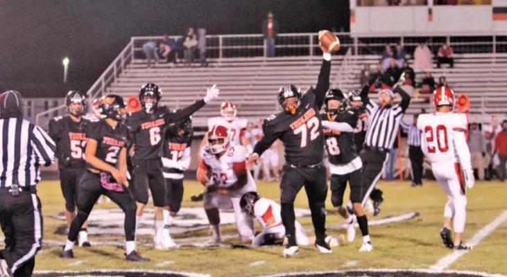 Dante Mendoza (72) covers a fumble to set up the second Tonkawa touchdown. (Photo by Melissa Swords)
