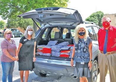 United Way Donates 800 Face Coverings for PCPS Students