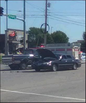 A THREE-vehicle accident was reported before noon on Tuesday at the intersection of Fifth Street and Prospect Avenue. Scanner traffic indicated only minor injuries were reported. (News Photo by Jessica Windom)