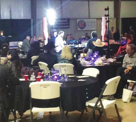 THE DUELING Pianos entertained the crowd at the Blackwell Chamber of Commerce 126th annual banquet held on Friday, Jan. 31.
