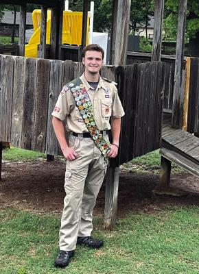 Estes earns Eagle Scout Award